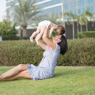 Cvičení s kojenci a batolaty