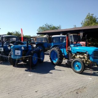 Výstava historických traktorů a stabilních motorů Jablo...