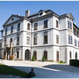 ZÁMEK A MUZEUM VELKÉ MEZIŘÍČÍ
