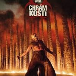 28 let poté: Chrám z kostí