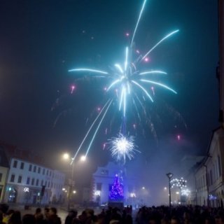 OHŇOSTROJ NA NÁMĚSTÍ VE VELKÉM MEZIŘÍČÍ